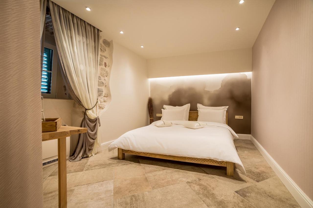 Double Room,1121938359:JPEG