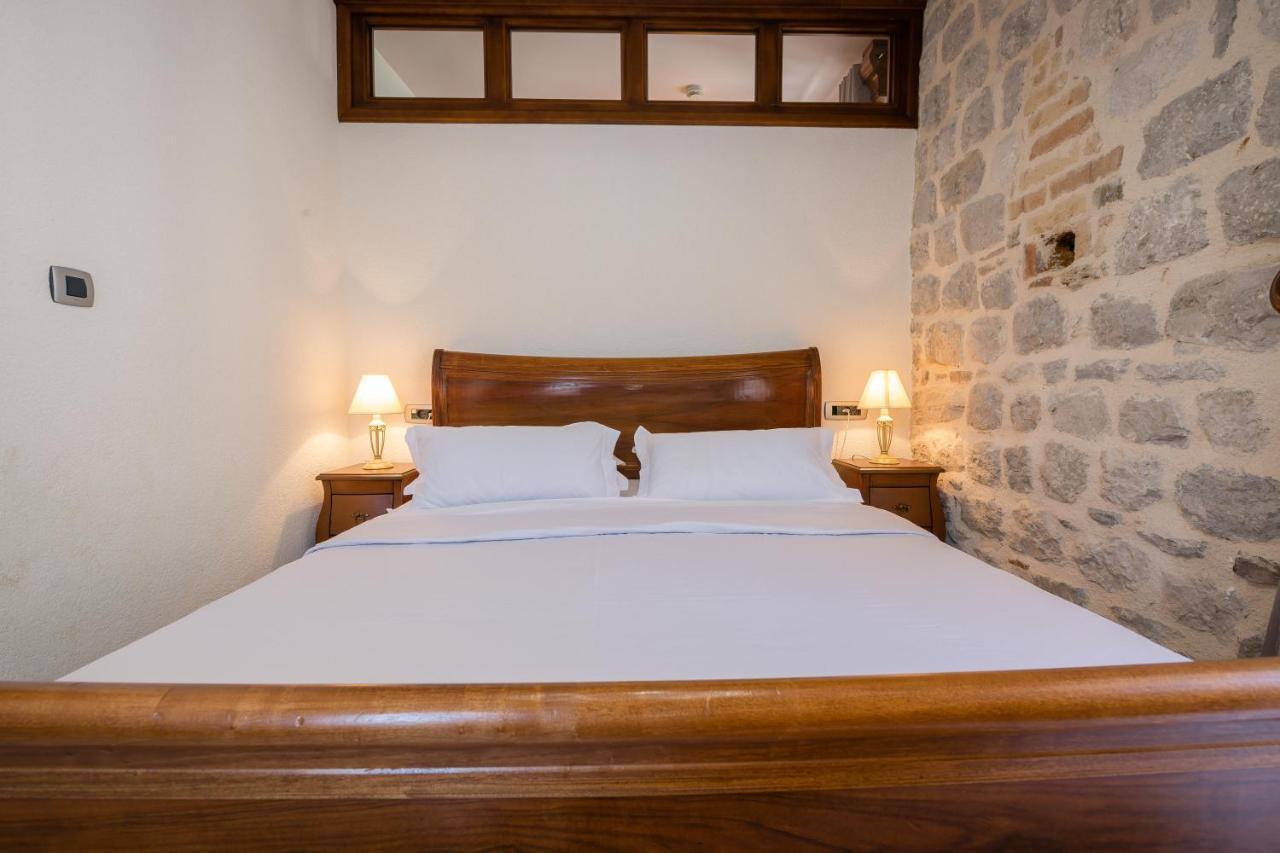 Luxury Two-Bedroom Apartment