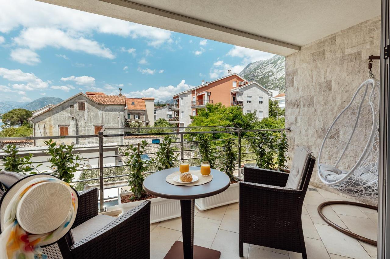 Studio with Balcony