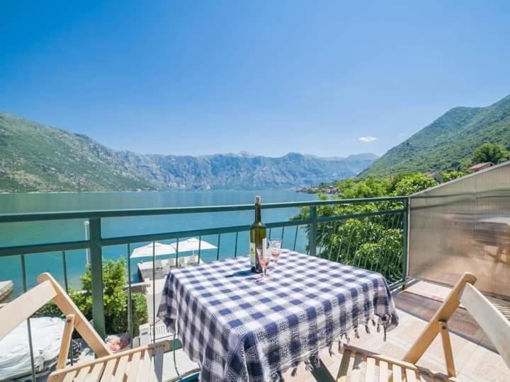 Camera Matrimoniale Deluxe (2 Adulti + 1 Bambino)