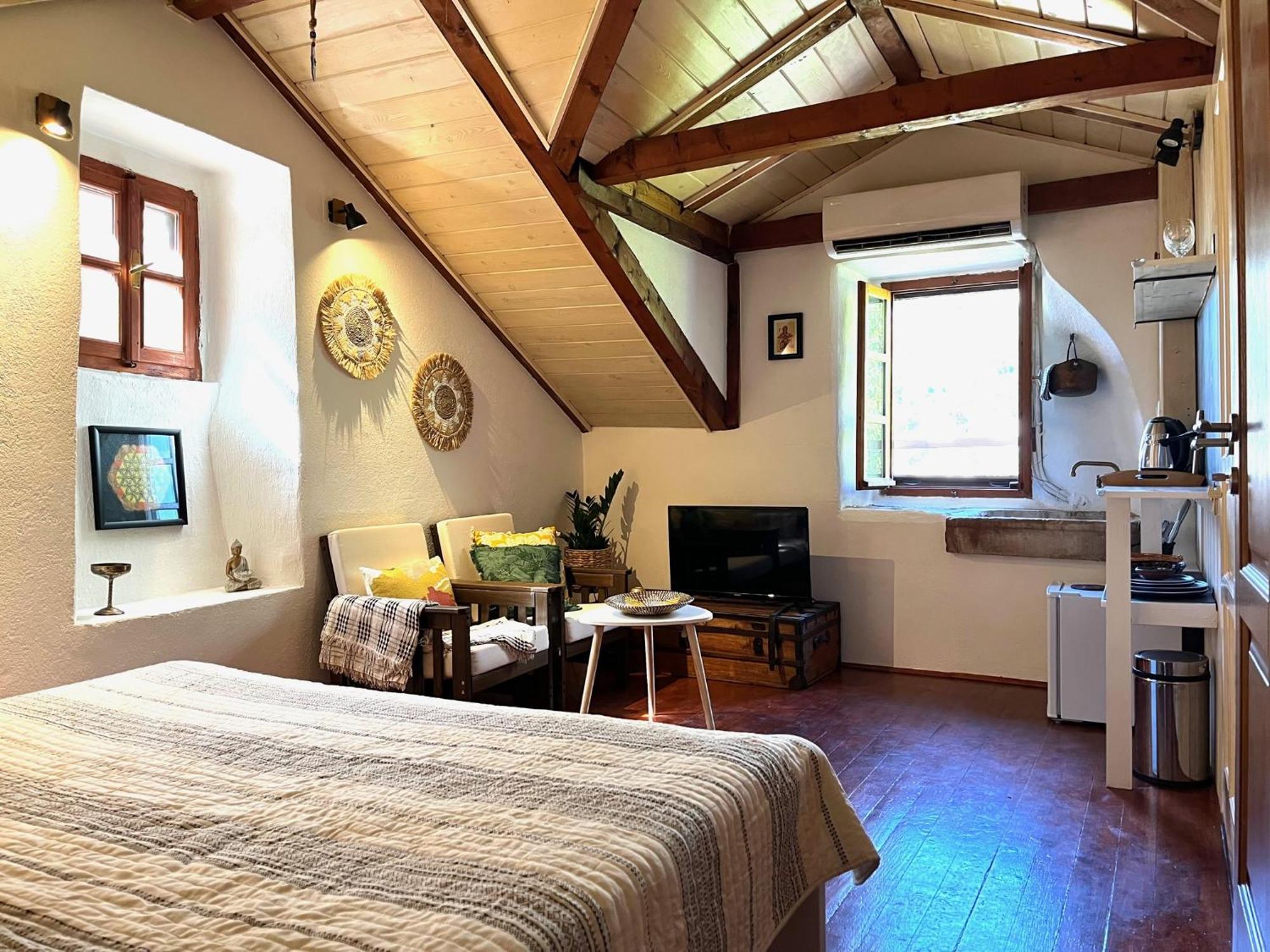 Double Room with Mountain View