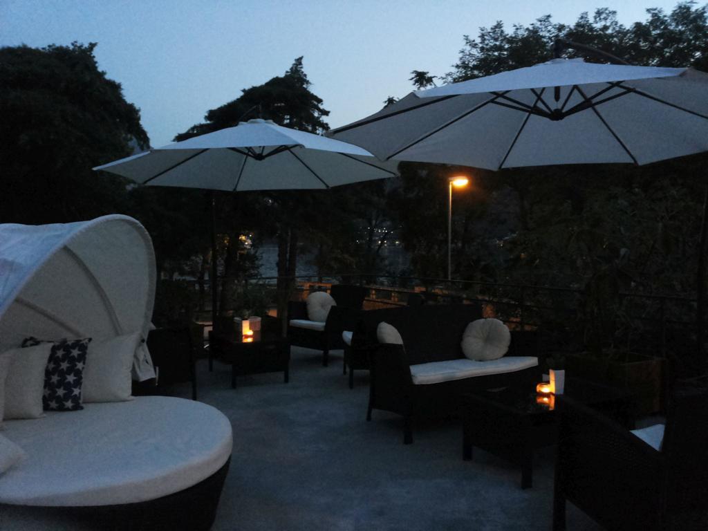 Studio,1254453160:JPEG