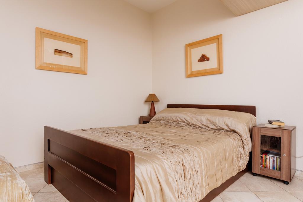 Studio Apartment with Sea View,273710245:JPEG