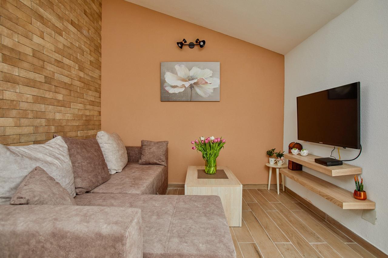 Apartment mit Balkon
