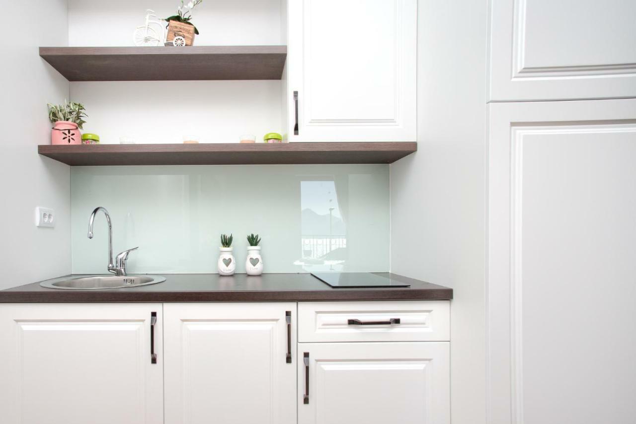 Studio with Sea View,783020376:JPEG