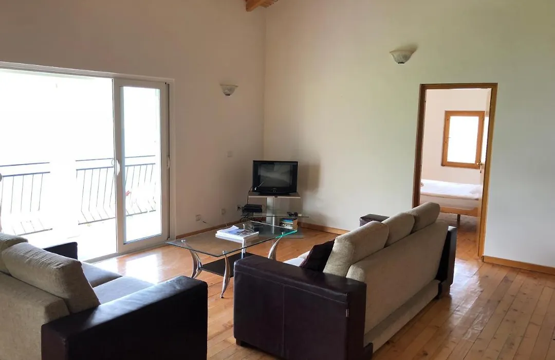 Two Bedroom Apartment With Amazing Views-1