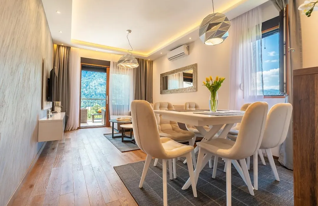 Montefiori Lux View Apartment-1