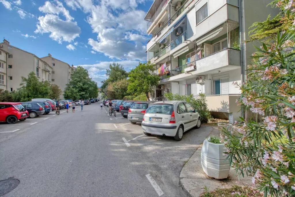 Apartment Milos-1