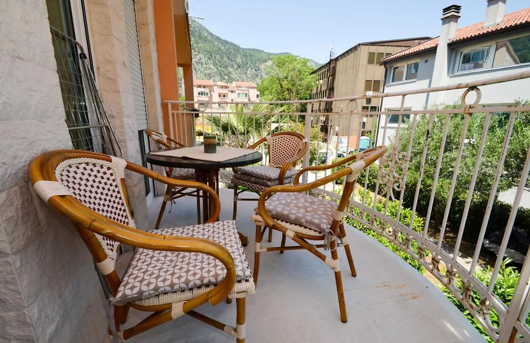 Tea Lux Apartment-1