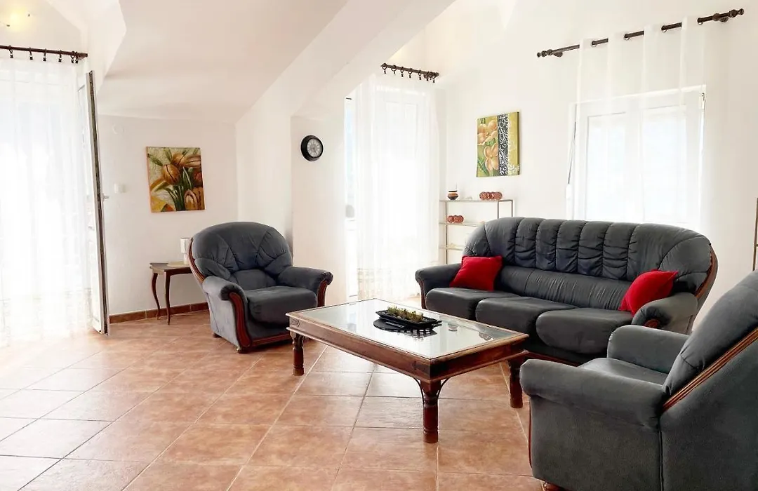 Kampe Apartments-1