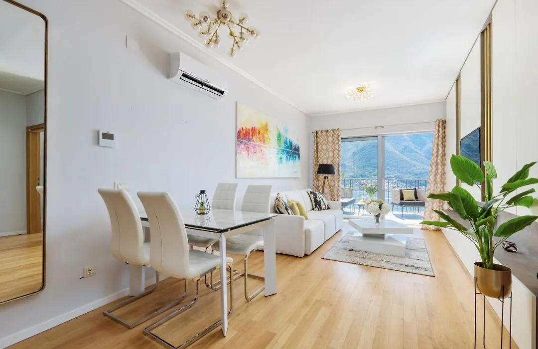 Apartment 13 With Amazing Sea View-1