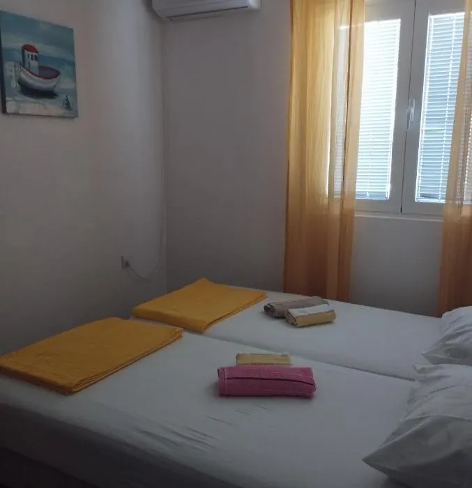 Pocanic'S Apartment-1