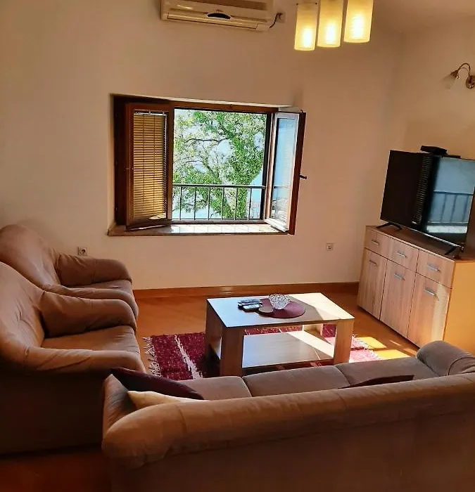 Beautiful Accommodation Deny Lux-1