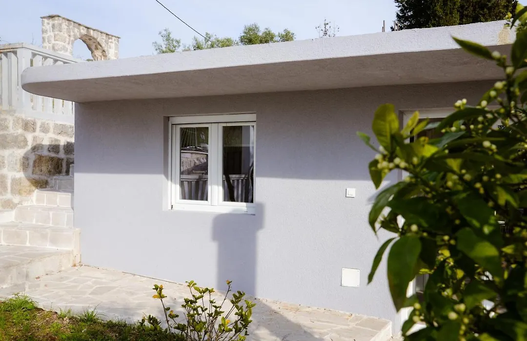 Bigova House-1