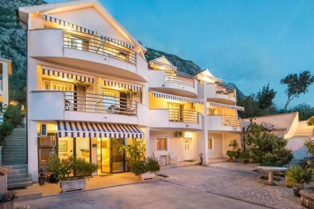 Vengo Apartments-1