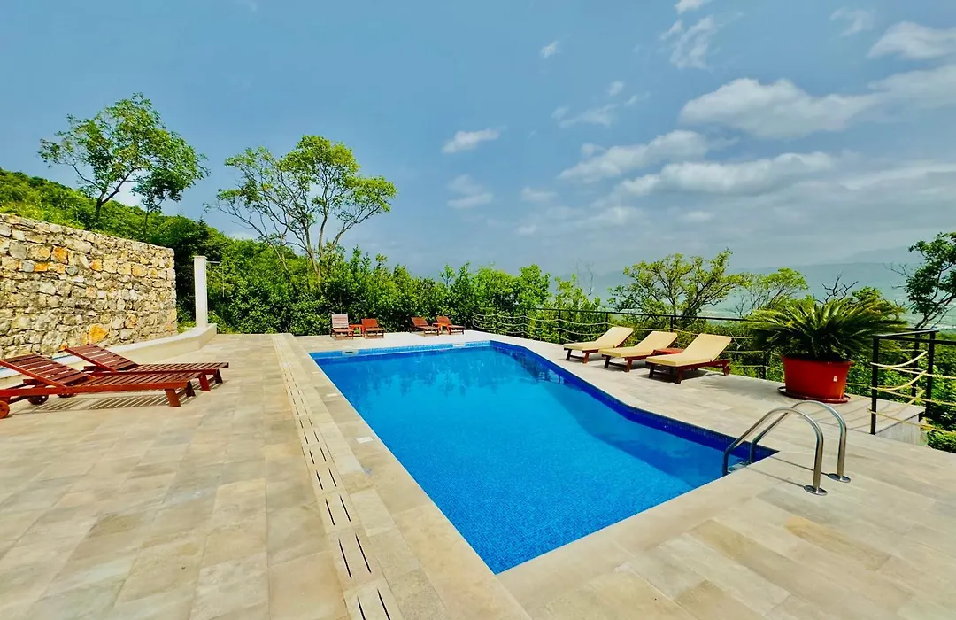 Boka Horizont- Villa With Shared Pool-1