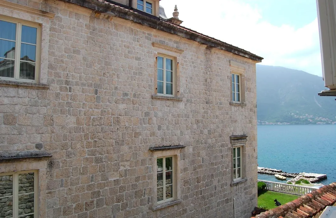Hotel Sara-1