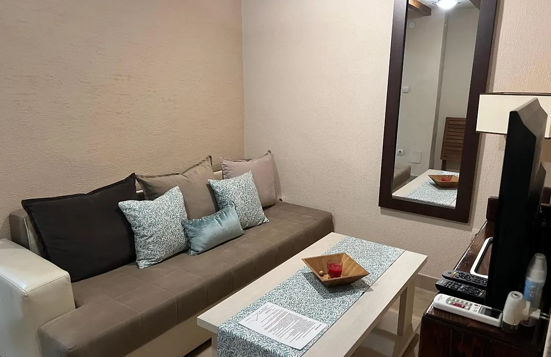 Hill Apartments-1