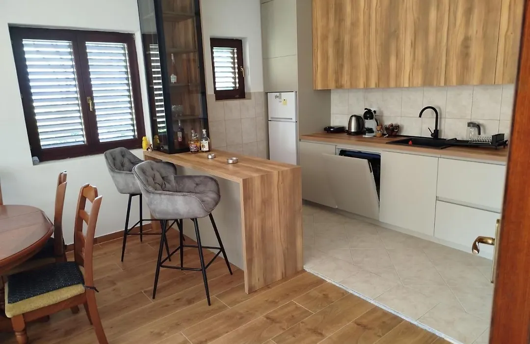 D Apartment-1