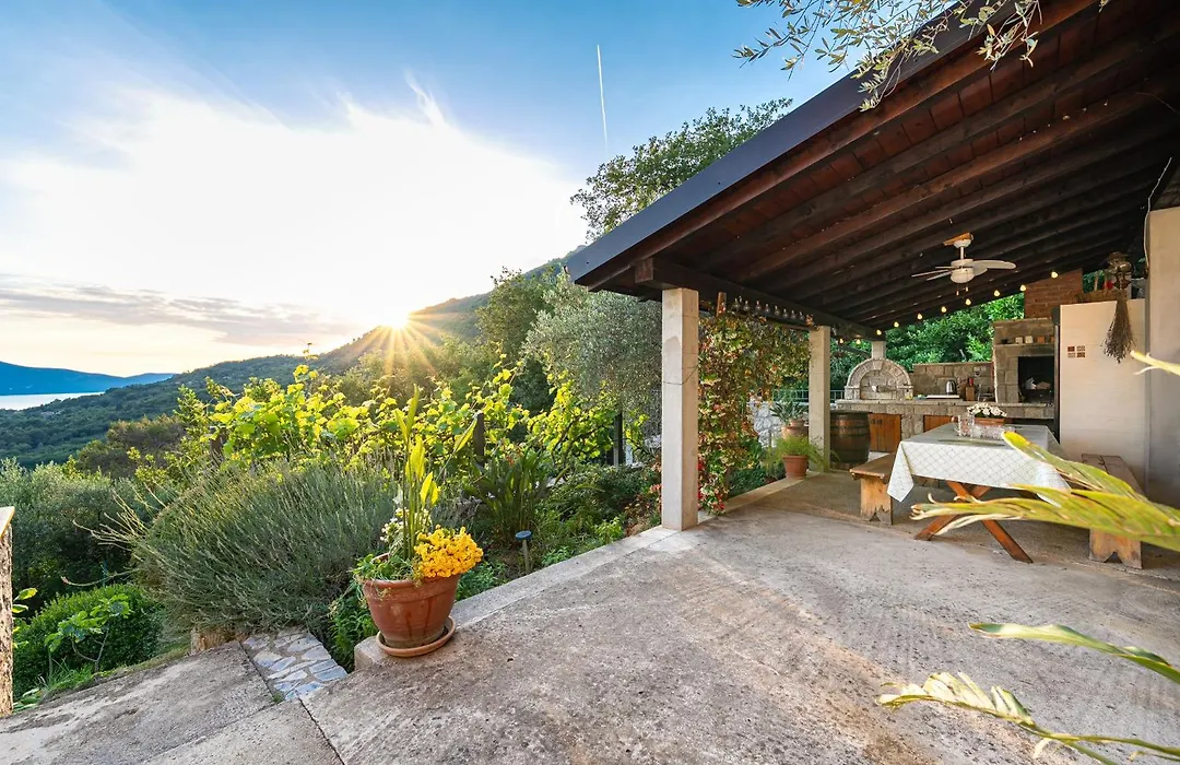 Sunset Holiday Home-1