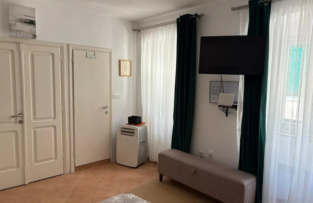Old Town Mattarelli Studio-1