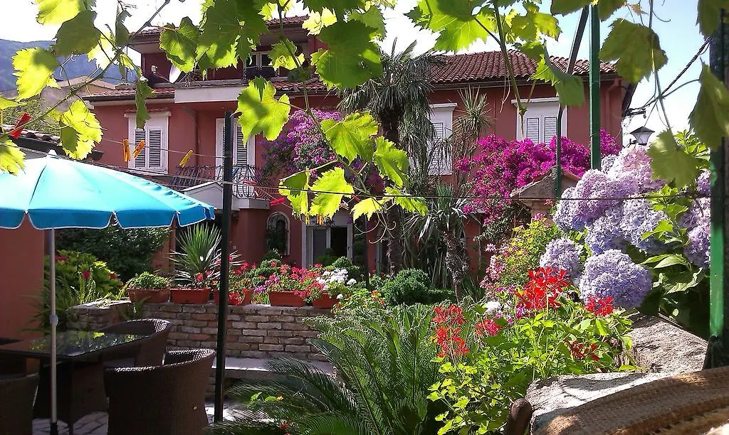 Apartment City Garden-1