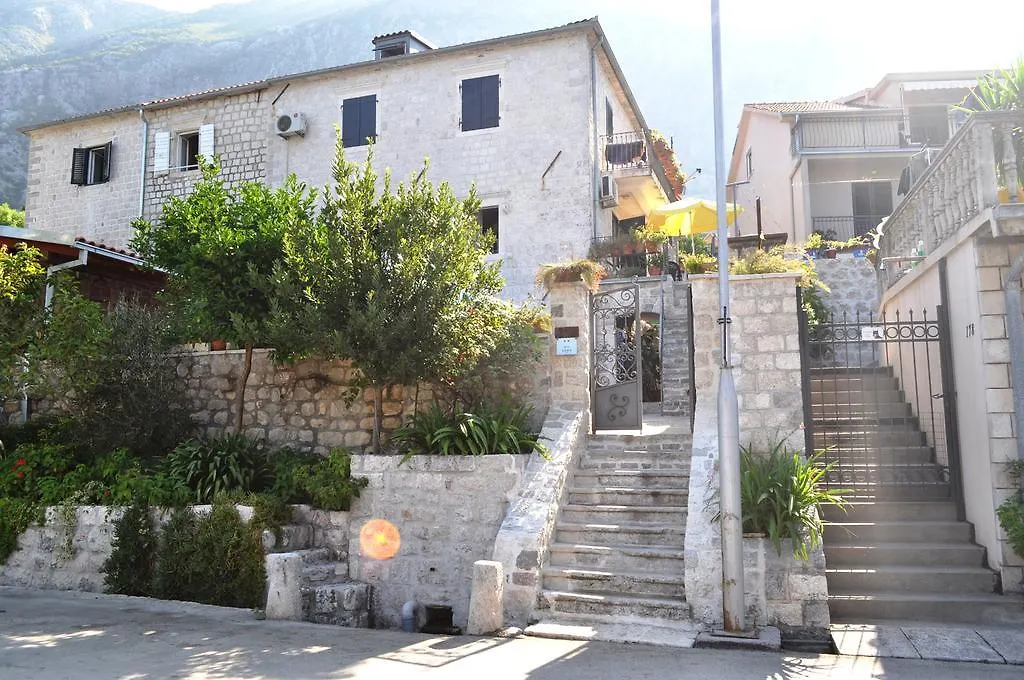 Captain'S House In Dobrota-1