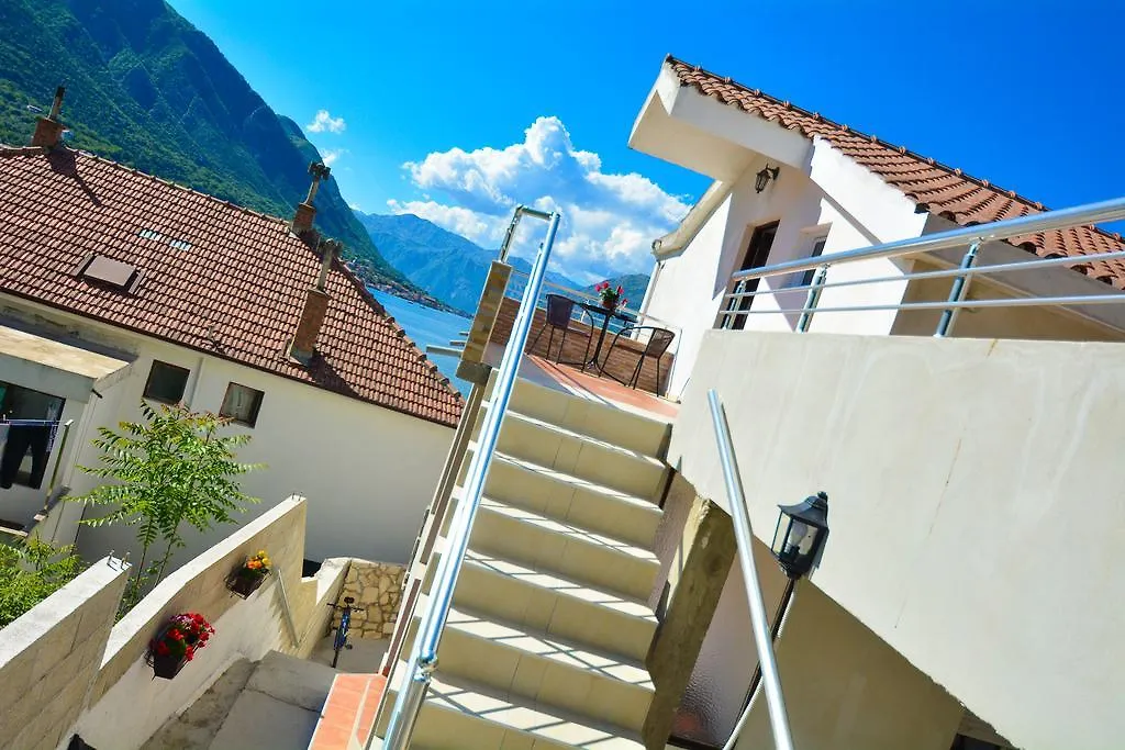 Apartment The Sea Coast-1