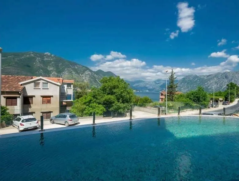 Lani Lux View With Swimming Pool-1