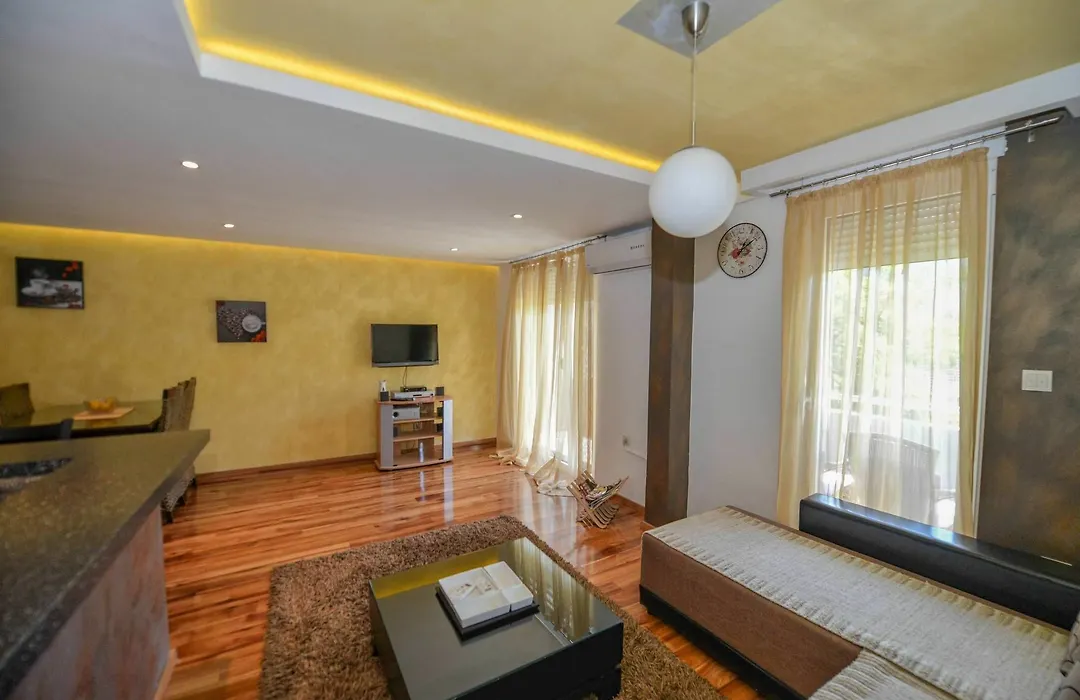 J&P Apartments Kotor-1