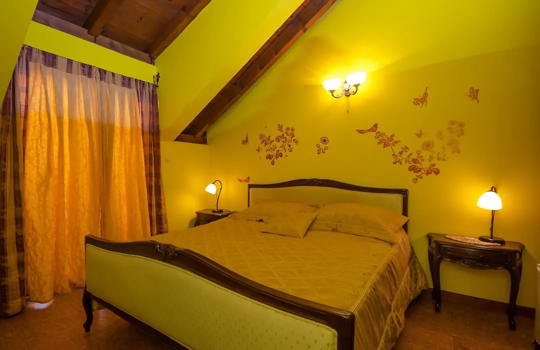 Tianis Apartments-1