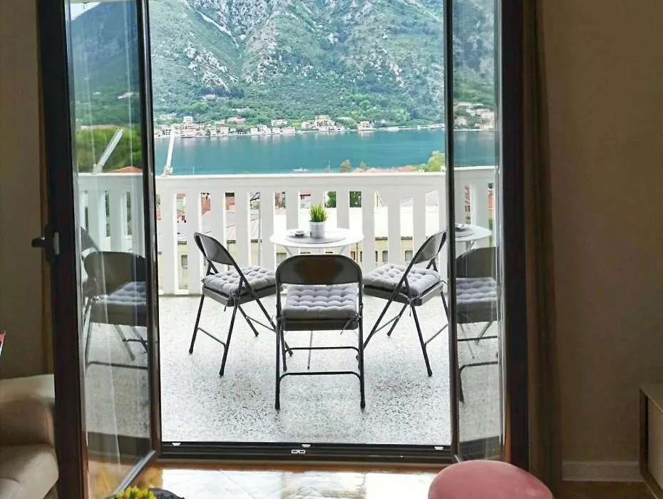 Ana'S Place-1
