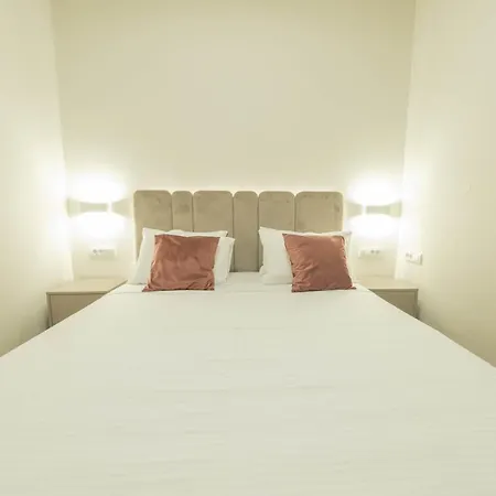 Sasha Di Cattaro - Old Town Lux Apartment-3