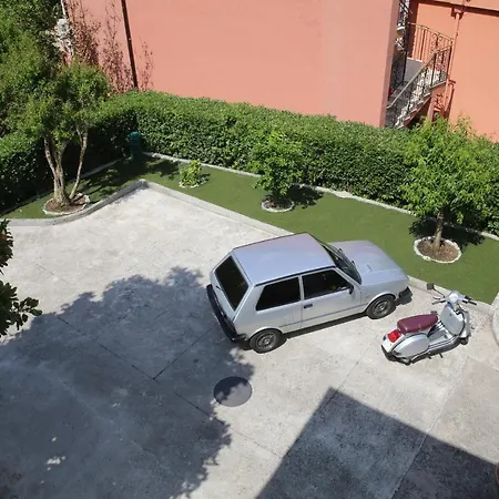 Apartmani Dijana 2-2