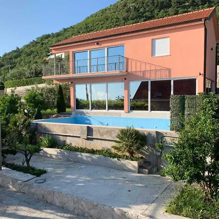 Ostojic Lux Apartman-2