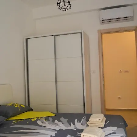 Seagull Apartments-3
