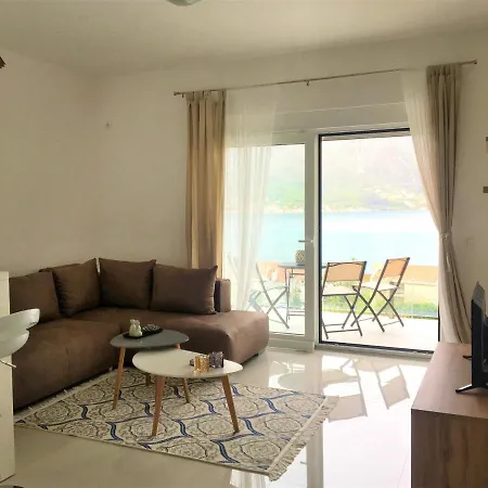 Cosy Apartment With Panoramic View Of Kotor Bay-2