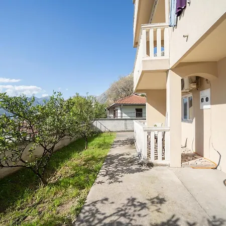 3M - Stylish Studio Apartment With Terrace-3