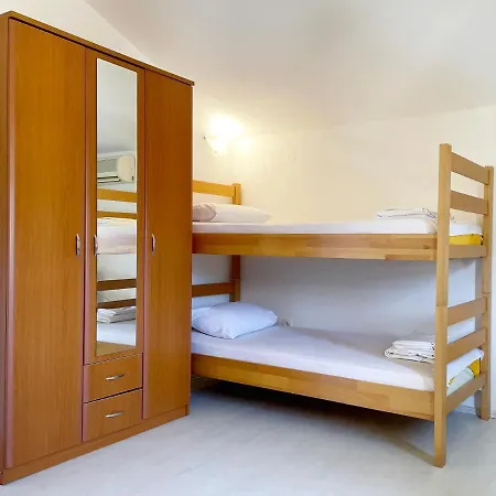 Kampe Apartments-3