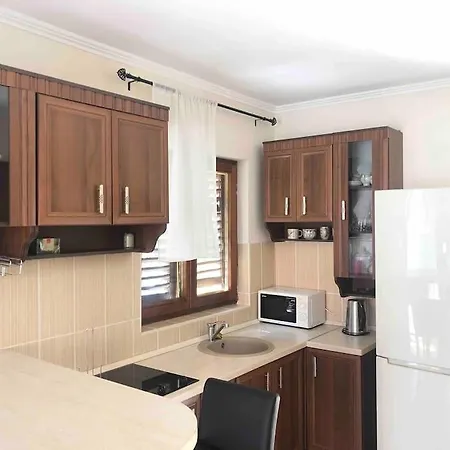 Lovely Seaview Apartment-3