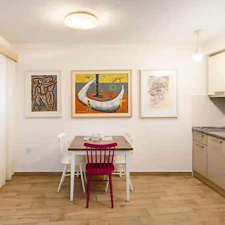 Apartmani Art Karampana-2