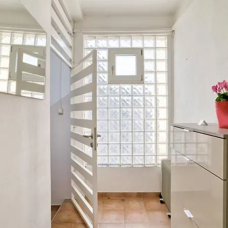 Cozy Nest Apartment- Central And Seaboard With Elevator-3