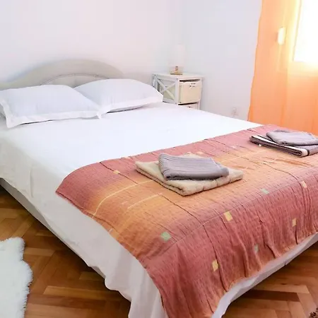 Apartment Benovo-3