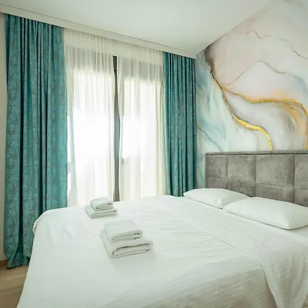 Miracle Apartment-2