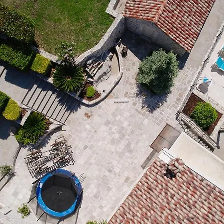 Villa Dub-2