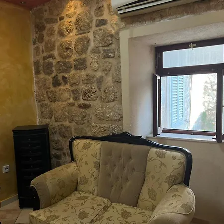Apartment Kotor Old Town-3