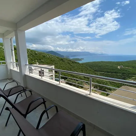 Halcon Apartments-3