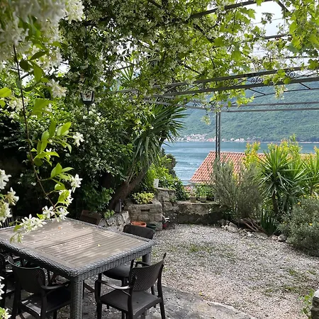 Be Happy In Perast-3