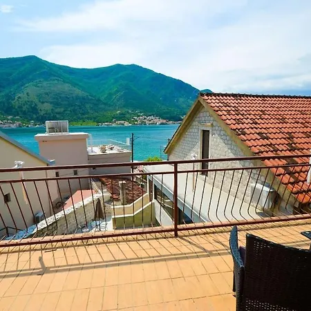 One Bedroom Apt With Large Terrace With Seaview-3