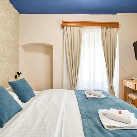 Hotel Rendez Vous-3